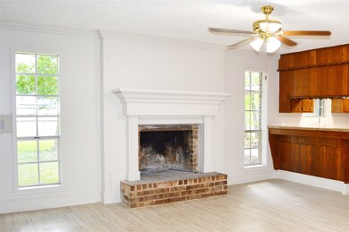 80 Fulton Dr N, Alvin, TX 77511 - photo 7