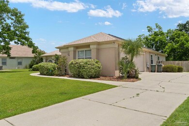 4105 Bamboo Dr, Pensacola, FL 32526 - photo 3