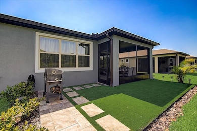 6364 Mooring Line Cir, Apollo Beach, FL 33572 - photo 2