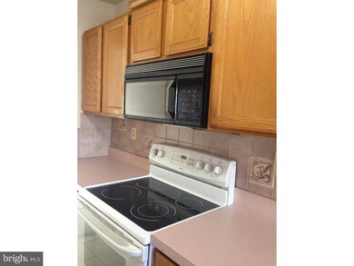 342 Danbury Ln unit 342, Glen Mills, PA 19342 - photo 5