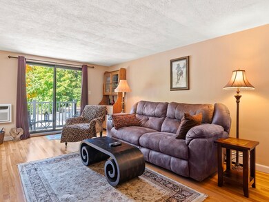 78 Renwick Rd unit A, Wakefield, MA 01880 - photo 4