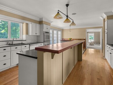 798 Ridgefield Rd, Shelburne, VT 05482 - photo 6