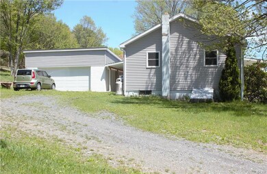 486 Jefferson St, Lehighton, PA 18235 - photo 3