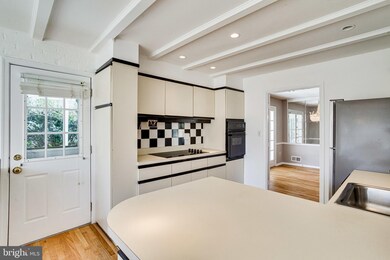 12820 Bluet Ln, Silver Spring, MD 20906 - photo 5