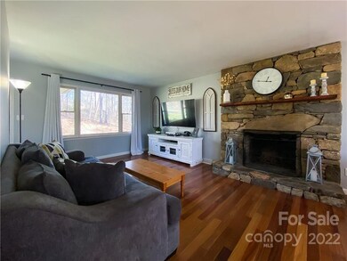 57 Hickory Dr, Asheville, NC 28806 - photo 4