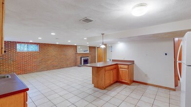 19 Ashmont Ave unit A, Newton, MA 02458 - photo 5