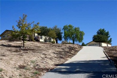 Full, concrete driveway