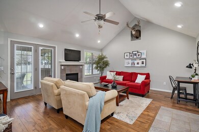 3875 S Hillsdale Ave-7