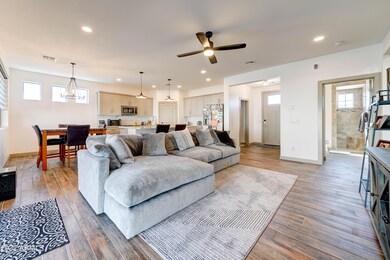 5940 E Kenwood-12