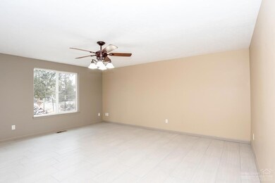 21235 Limestone Ave, Bend, OR 97701 - photo 6