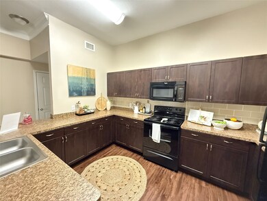 MODEL HOME PHOTOS