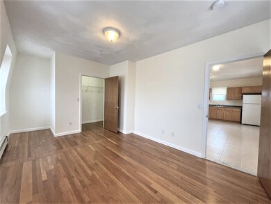5 Cedar Square unit 3, Cambridge, MA 02140 - photo 4