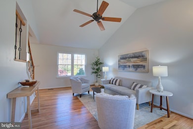 12149 Eddyspark Dr, Herndon, VA 20170 - photo 4