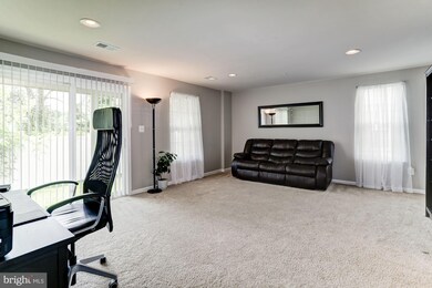 7370 Matchbox Aly, Elkridge, MD 21075 - photo 5