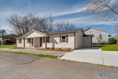 4104 Mcvay St SW unit A, Huntsville, AL 35805 - photo 4