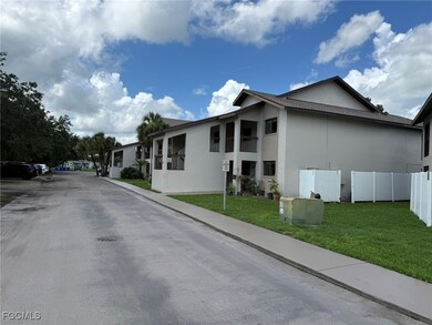 2211 E 5th St unit 11, Lehigh Acres, FL 33936 - photo 2