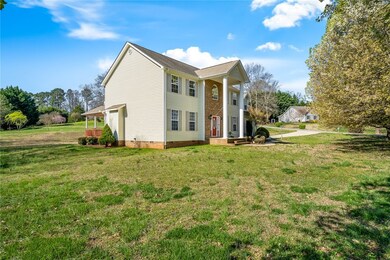 101 Lake Ridge Cir, Walhalla, SC 29691 - photo 3