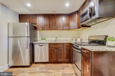 921 L St NE unit B, Washington, DC 20002 - photo 3