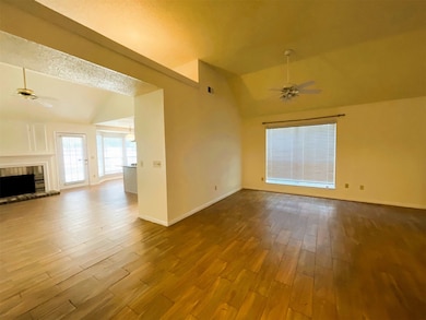 107 S Village Knoll Cir, Spring, TX 77381 - photo 5