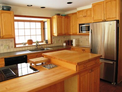 118 Vt Route 30, Newfane, VT 05345 - photo 6