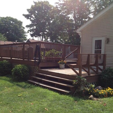 107 E Michigan St, Rolling Prairie, IN 46371 - photo 3