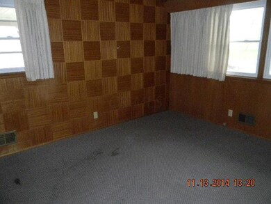 11-13 eating area