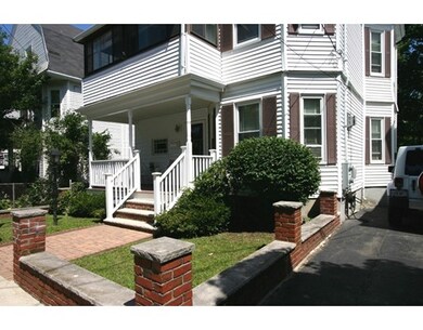 10 Greenleaf Ave, Medford, MA 02155 - photo 3