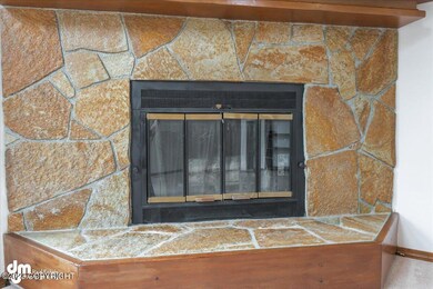 05-Living Room_ELI02307