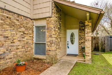 Very private entryway~