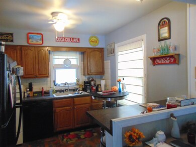 2602 E 12th St, Muncie, IN 47302 - photo 4