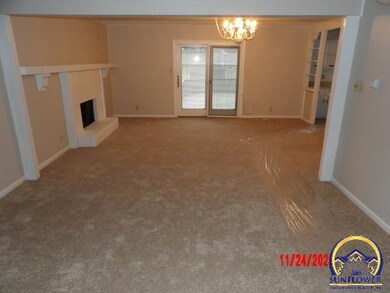 2602 SW 30th St, Topeka, KS 66611 - photo 7