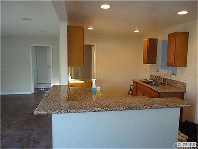 938 E 118th Dr, Los Angeles, CA 90059 - photo 2