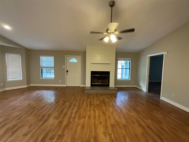 1730 Creek Dr, Houston, TX 77055 - photo 3