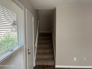 500 Pilgrim Ct unit B, Johnson City, TN 37601 - photo 7