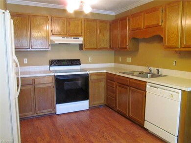 Kitchen with lots of cabinets