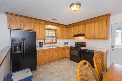 5503 Chanson Rd, North Chesterfield, VA 23237 - photo 3