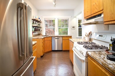 16 Maple Ave unit 2, Cambridge, MA 02139 - photo 5