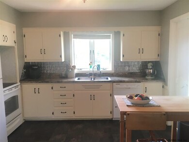 4 Marie Pkwy, Albany, NY 12211 - photo 3