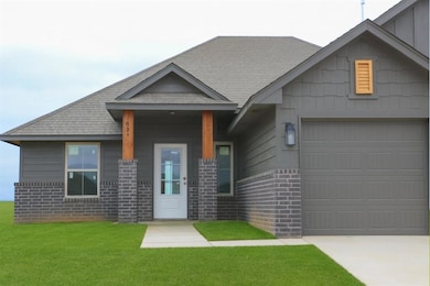 621 Honey Springs Ln, Shawnee, OK 74804 - photo 3