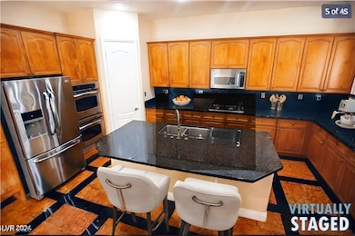 Kitchen with granite counters and back splash - vi