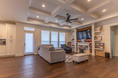 2013 Congressman Hebert Dr, Chalmette, LA 70043 - photo 5