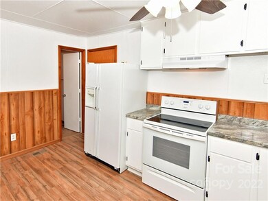 218 E End Ave, Statesville, NC 28677 - photo 6