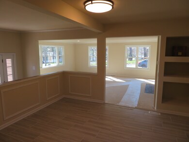 307 Hiawatha Dr, Lake In the Hills, IL 60156 - photo 6