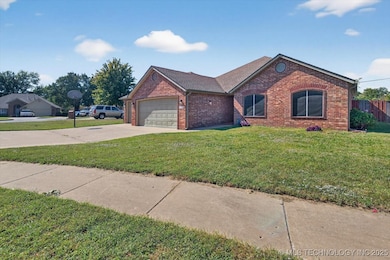 9900 N 114th East Ave, Owasso, OK 74055 - photo 2