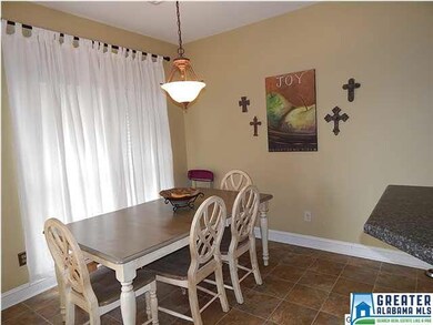 Large Eat-In Area