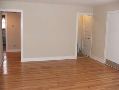 1012 Flossmoor Ave, Waukegan, IL 60085 - photo 4