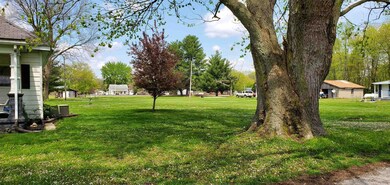 407 Matilda St, Elnora, IN 47529 - photo 2