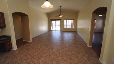 6 - GREAT ROOM
