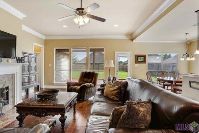 The rear wall of windows give tons of natural ligh