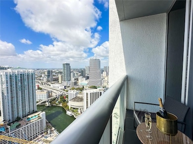 Icon Brickell Tower 3 unit 4405, Miami, FL 33131 - photo 3